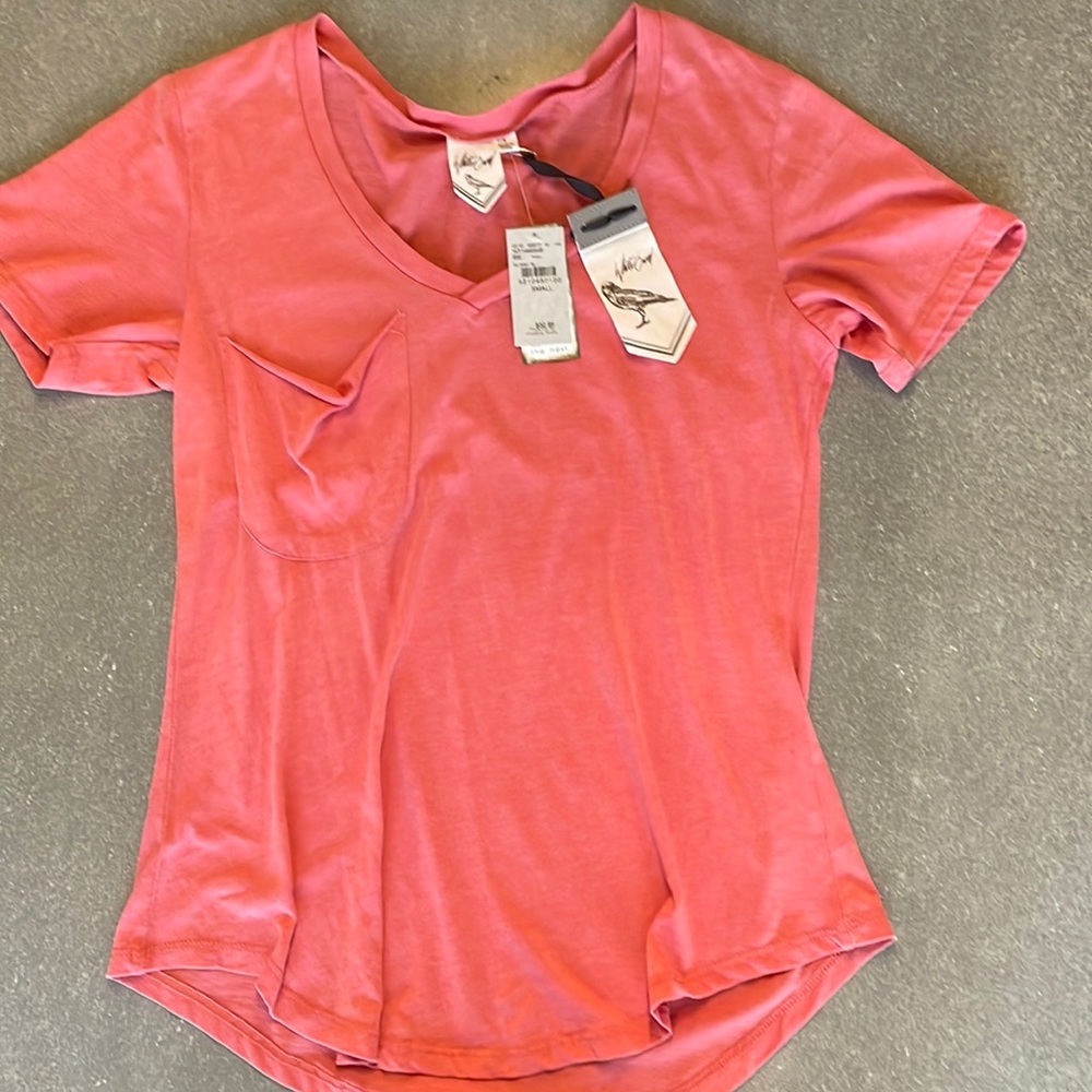 Womens Buckle Short Sleeved Tee